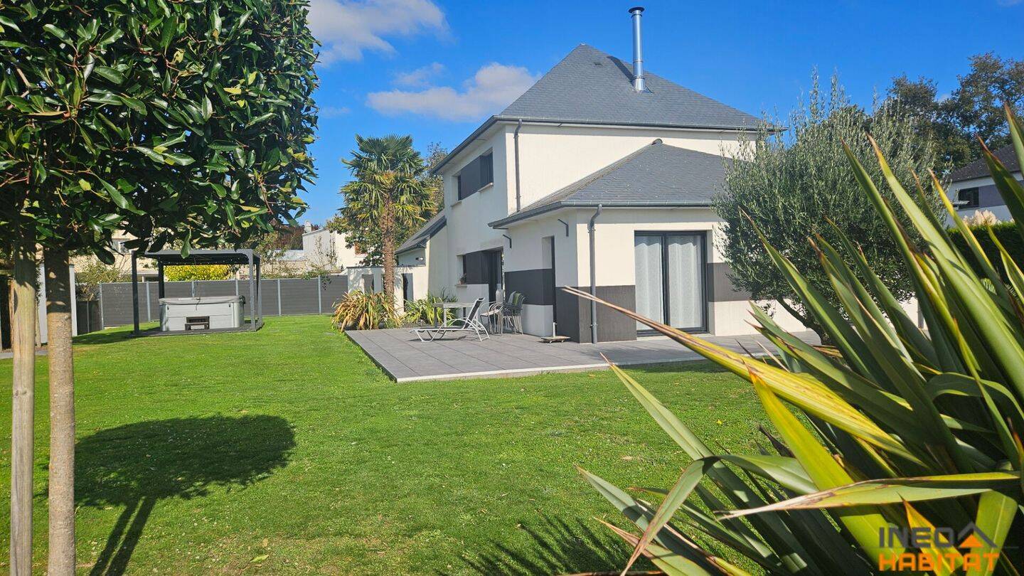 Maison à vendre, 152m², LA MEZIERE