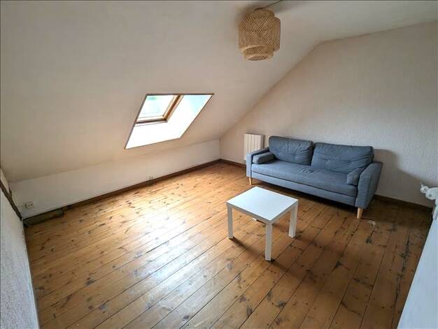 Appartement à louer 440 € 2 pièces 1 chambre 30 m² 2ème étage Centre Ville Aulnoye-Aymeries 59620