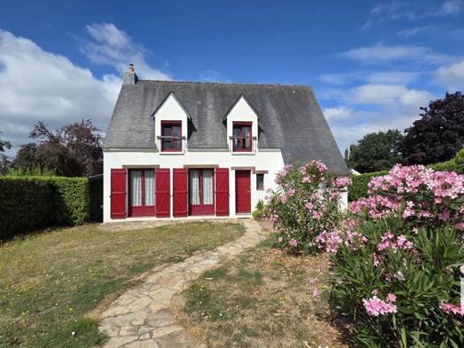 Maison à vendre 285 500 € 4 pièces 3 chambres 80 m² 561 m² de terrain Voie Ferree-Lotissements Ancenis 44150