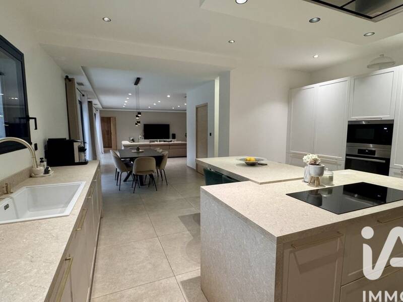 Maison à vendre, 187m², NIMES