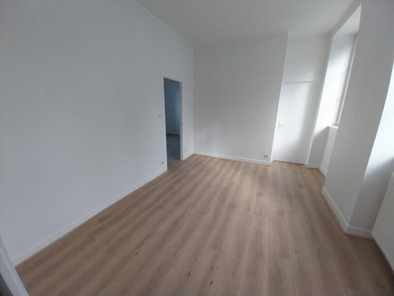 Maison à louer, 45m², SAINT YRIEIX LA PERCHE