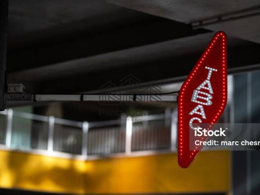 Boutique à vendre Fonds de commerce 85 000 € 50 m² de surface de vente Elbeuf 76500