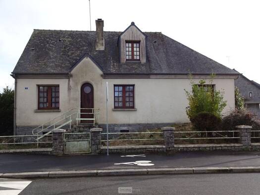 Maison à vendre 98 190 € 3 pièces 2 chambres 103 m² 393 m² de terrain Saint-Ellier-du-Maine 53220