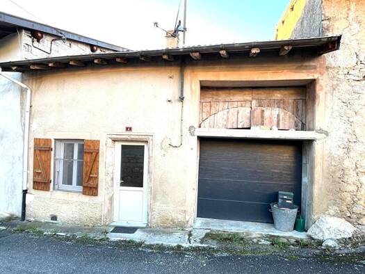 Maison à vendre 90 000 € 3 pièces 1 chambre 60 m² 920 m² de terrain Valzin en Petite Montagne 39240