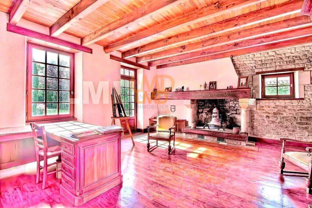 Maison à vendre, 275m², SAINT MARTIN DE JUILLERS