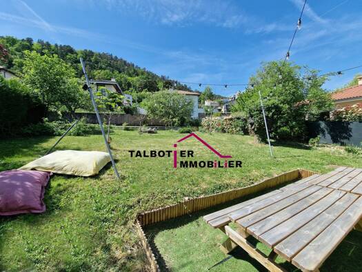 Maison à vendre 399 000 € 6 pièces 4 chambres 164 m² 689 m² de terrain Ceyrat 63122