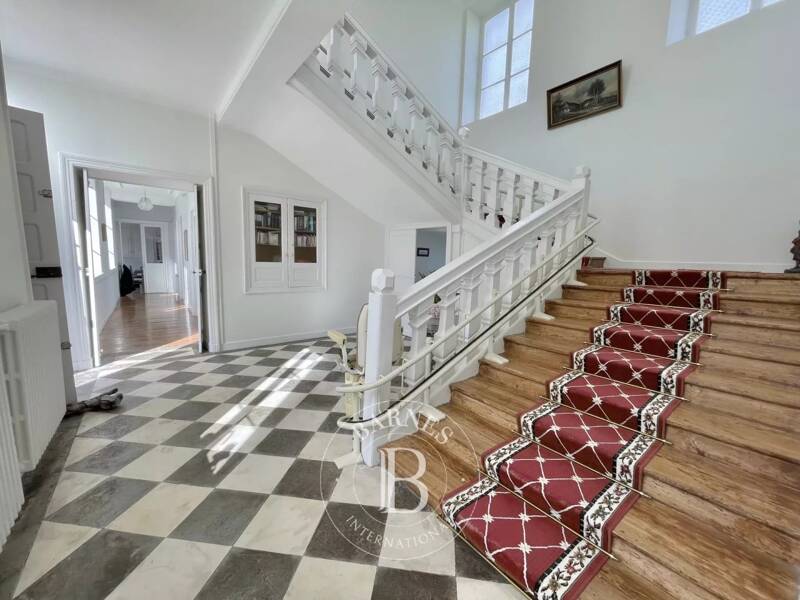 Maison à vendre, 372m², HOTTOT LES BAGUES