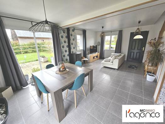 Maison à vendre 284 000 € 5 pièces 4 chambres 94 m² 1 074 m² de terrain Genneville 14600