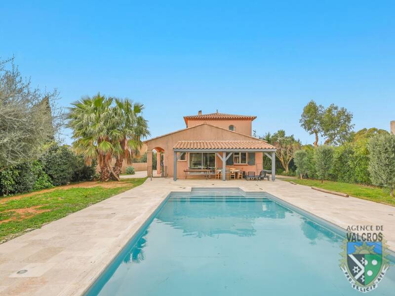 Maison à vendre, 170m², LA LONDE LES MAURES