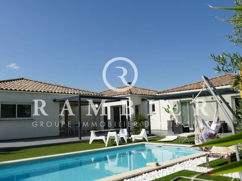 Maison à vendre, 215m², SAINT JEAN DE CUCULLES