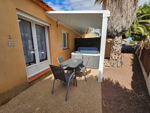 Appartement à vendre 209 000 € 4 pièces 3 chambres 70 m² RDC Le Barcarès 66420