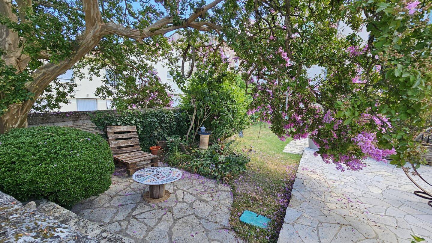 Maison à vendre, 160m², LE MAS D'AGENAIS