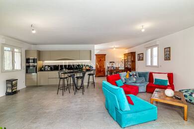 Villa à vendre 759 000 € 5 pièces 4 chambres 155 m² 640 m² de terrain Ajaccio 20000