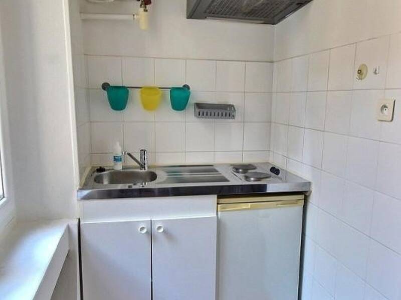 Maison à louer, 11m², MARSEILLE 5E