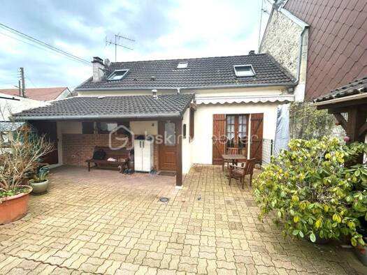 Maison de ville à vendre 184 000 € 5 pièces 3 chambres 78 m² 155 m² de terrain Centre Est Liancourt 60140