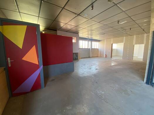 Entrepôt à louer 800 € 183 m² d'espace de stockage Meistratzheim 67210