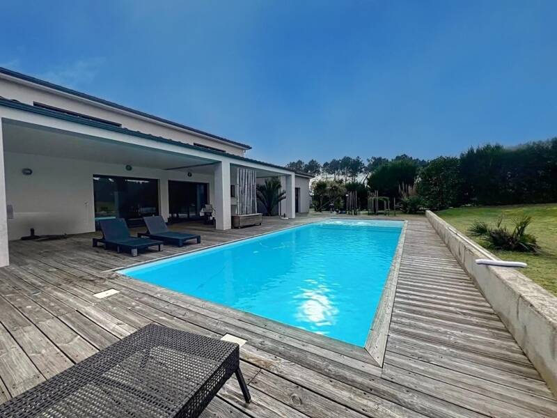 Maison à vendre, 185m², CASTELJALOUX