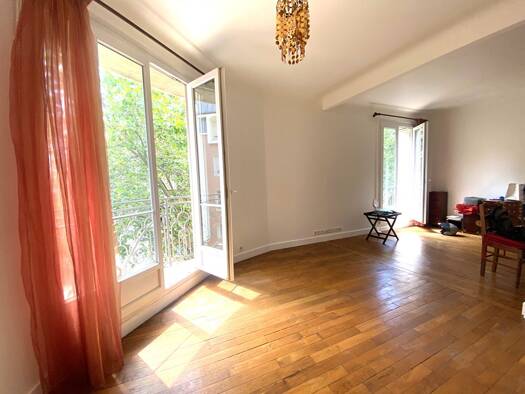 Appartement à vendre 440 000 € 3 pièces 2 chambres 60 m² Étage 3/7 Entrée de Ville Clichy 92110