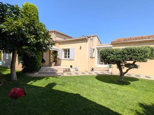 Villa à vendre 499 500 € 5 pièces 4 chambres 150 m² 820 m² de terrain Entraigues-sur-la-Sorgue 84320