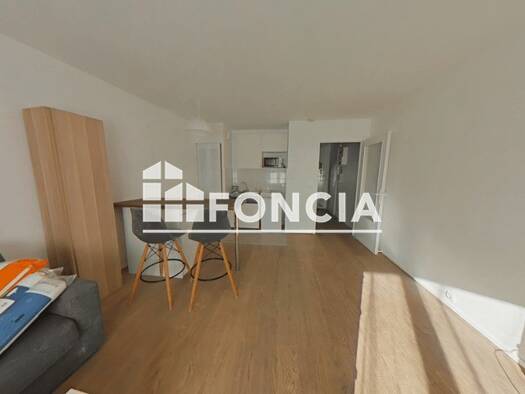 Appartement à louer 865 € 1 pièce 31,2 m² RDC/3 Roissy-en-France 95700