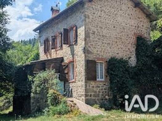 Maison à vendre 241 000 € 5 pièces 4 chambres 110 m² 2 300 m² de terrain Saint-Pierre-sur-Doux 07520