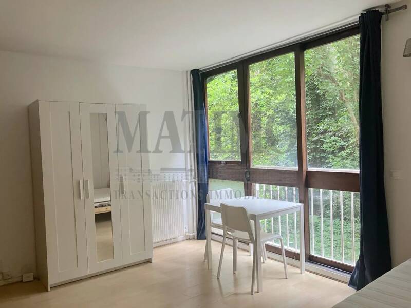 Maison à louer, 22m², PARIS 18E