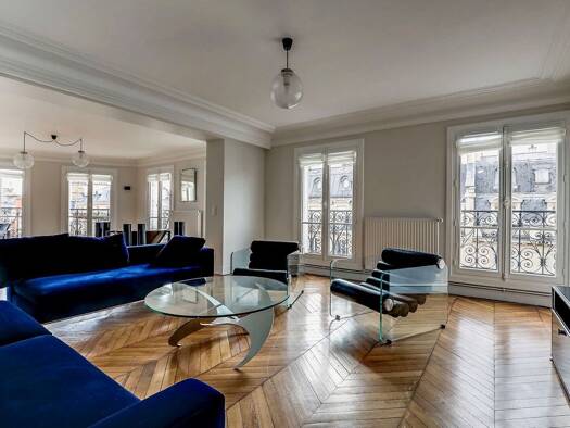 Appartement à louer 5 795 € 5 pièces 3 chambres 143 m² Étage 5/6 Arts et Métiers Paris 3ème 75003
