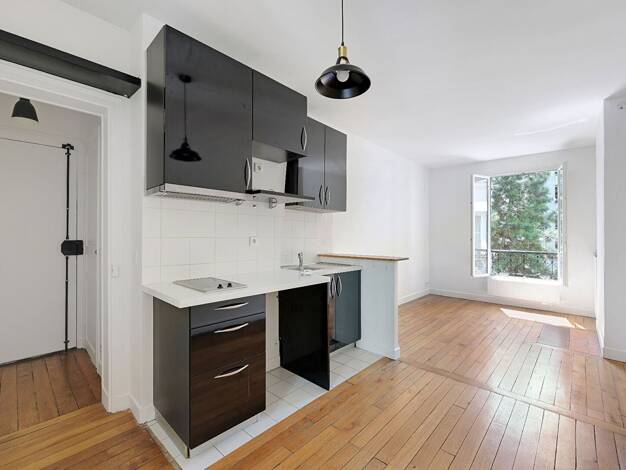 Appartement à vendre 248 000 € 1 pièce 21 m² Étage 2/6 Faubourg du Temple-Hôpital Saint Louis Paris 10ème 75010