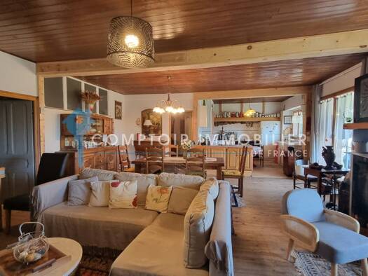 Maison à vendre 224 000 € 7 pièces 5 chambres 140 m² 357 m² de terrain Coucouron 07470