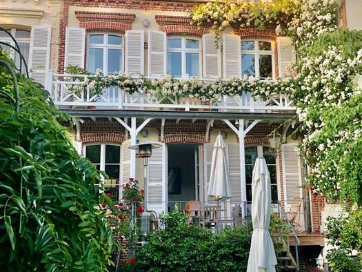 Maison à vendre 3 250 000 € 8 pièces 6 chambres 350 m² 180 m² de terrain Deauville 14800