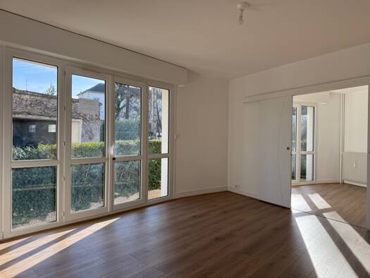 Appartement à vendre 87 000 € 2 pièces 1 chambre 59,4 m² RDC Troyes 10000
