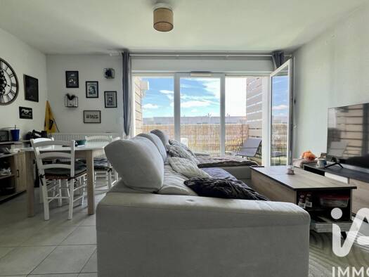 Appartement à vendre 265 000 € 3 pièces 2 chambres 65 m² Étage 2/2 Bourg Périgny 17180