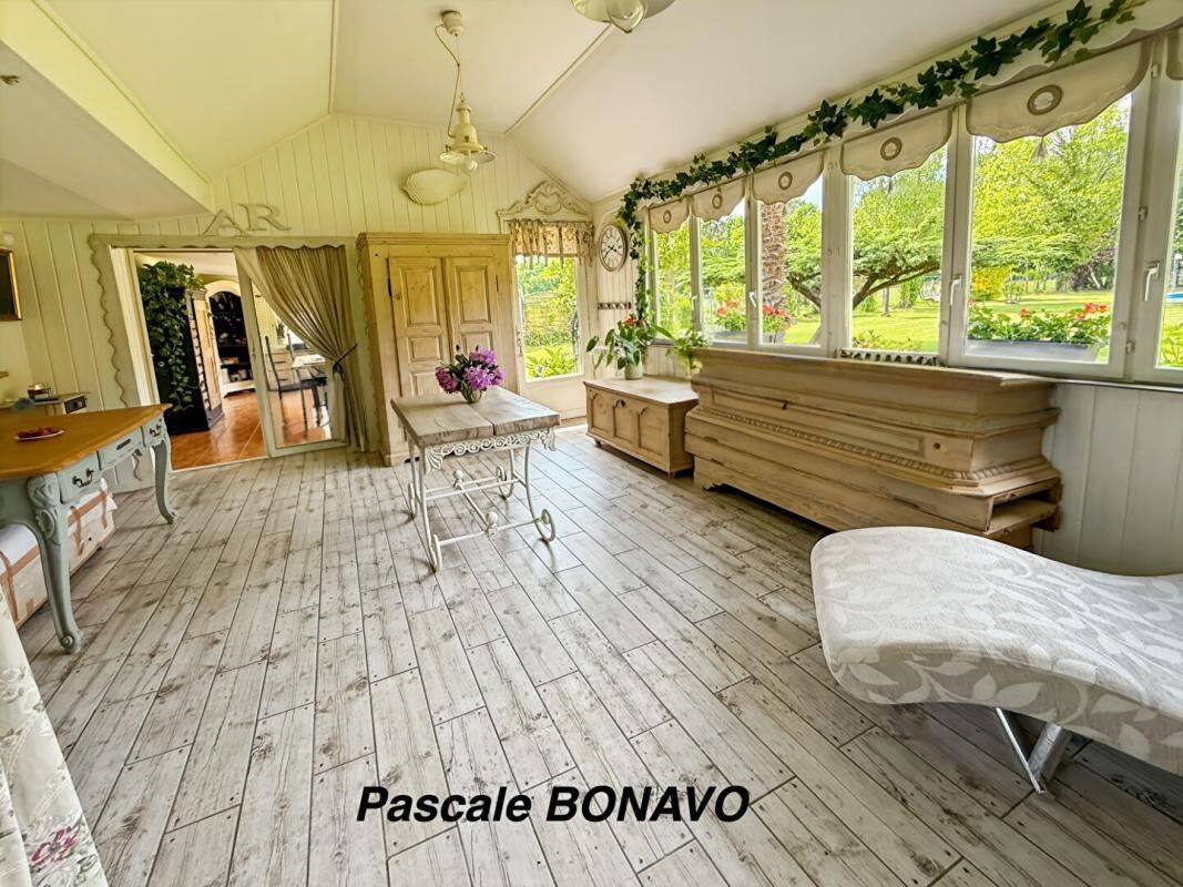 Maison à vendre, 324m², VENDAYS MONTALIVET