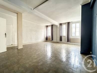 Immeuble à vendre 275 000 € Chartres 28000