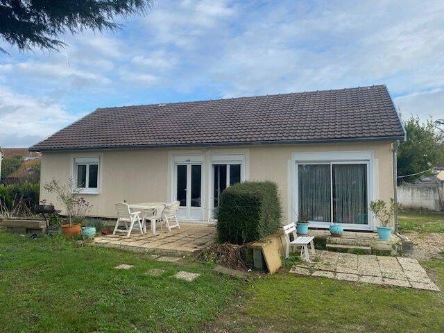 Maison à vendre, 66m², SAINT REMY DES MONTS