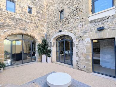 Maison à vendre 1 080 000 € 8 pièces 4 chambres 230 m² 1 500 m² de terrain Uzes 30700