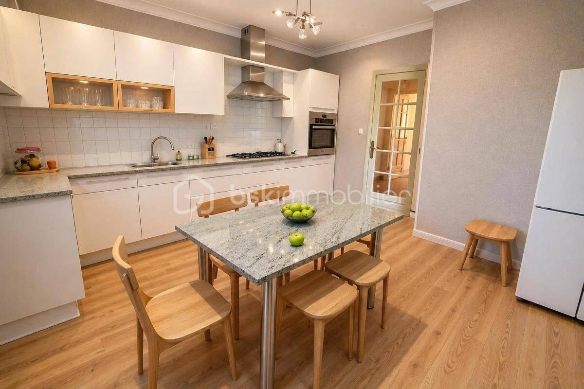 Maison à vendre, 162m², MONTGERMONT