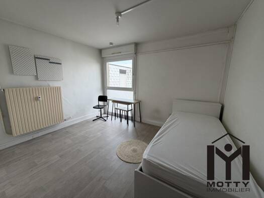 Studio à louer - logement étudiant 405 € 1 pièce 19 m² Étage 3/3 dès le 06/04/2026 Velodrome-Reclus Callot Vandœuvre-lès-Nancy 54500