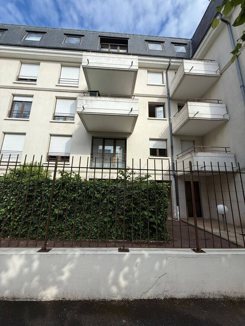 Maison à louer, 22m², ISSY LES MOULINEAUX