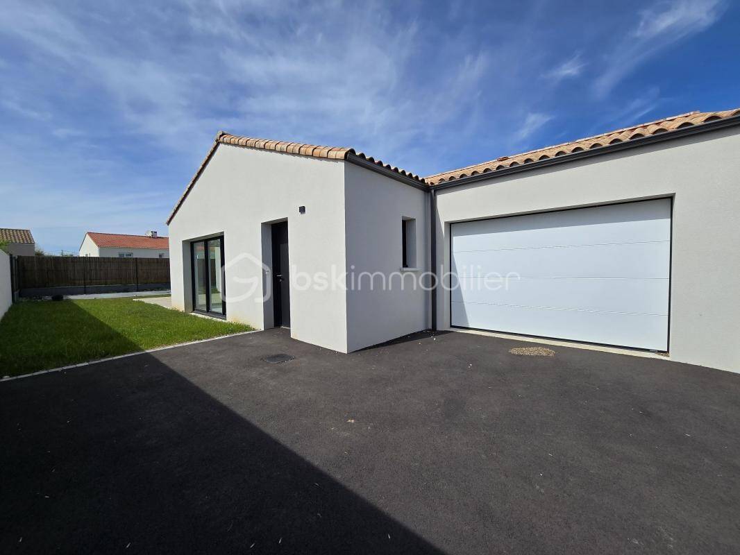Maison à vendre, 120m², SAINT HILAIRE LA FORET
