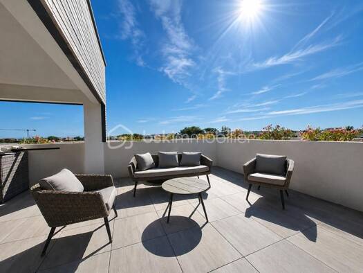 Duplex à vendre 483 000 € 5 pièces 3 chambres 113,3 m² Étage 4/4 Valras-Plage 34350