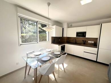 Appartement à louer 1 500 € 3 pièces 2 chambres 63 m² 2ème étage Villeneuve-Loubet 06270