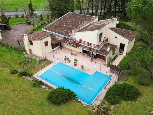 Maison à vendre 229 000 € 6 pièces 4 chambres 173 m² 5 074 m² de terrain Sainte Catherine Villeneuve-sur-Lot 47300