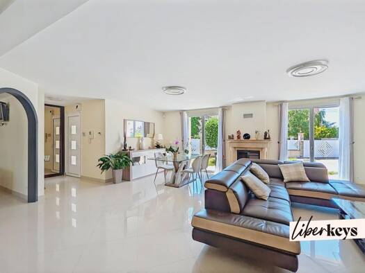Maison à vendre 870 000 € 9 pièces 7 chambres 194,29 m² 460 m² de terrain Le Val d'Herblay Herblay-sur-Seine 95220