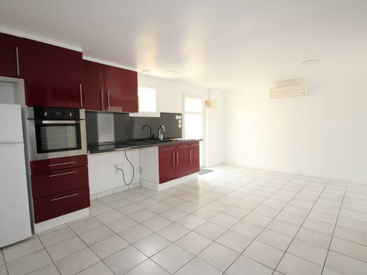 Appartement à louer 340 € 1 pièce 27 m² Decize 58300