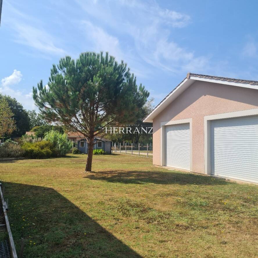 Maison à vendre, 107m², PORCHERES