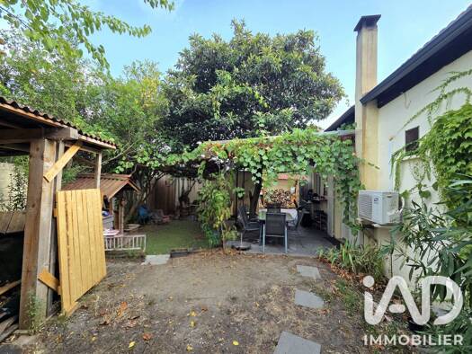 Maison de plain-pied à vendre 199 000 € 3 pièces 2 chambres 65 m² 250 m² de terrain Sud Pont-Saint-Esprit 30130