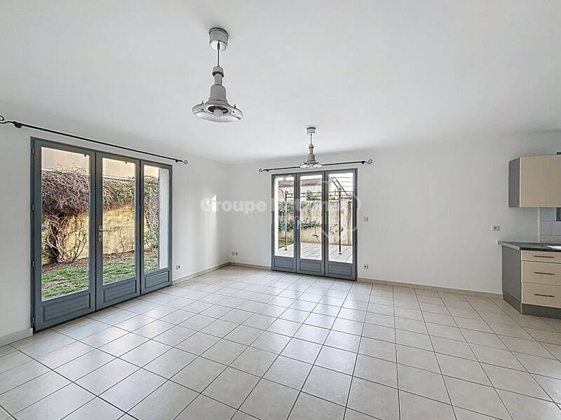 Maison à louer, 73m², NOVES