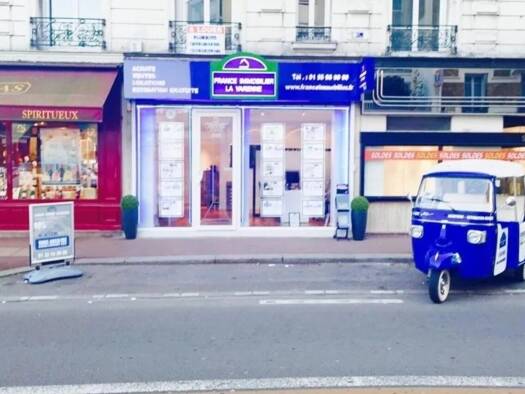 Boutique à vendre 135 000 € 2 pièces 45 m² de surface de vente La Varenne Saint-Maur-des-Fossés 94210