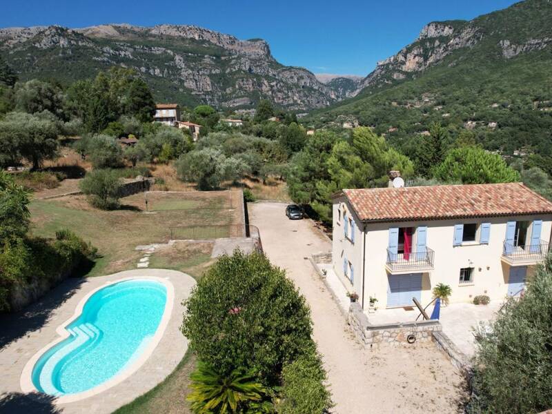 Maison à vendre, 205m², LE BAR SUR LOUP